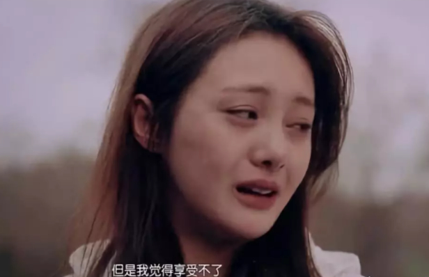 靠走捷径,郑爽成了娱乐圈最强“资源咖”?