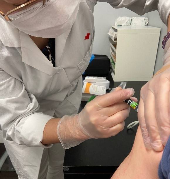 北美观察丨美国疫情第三拨隐现 政府急推快速检测