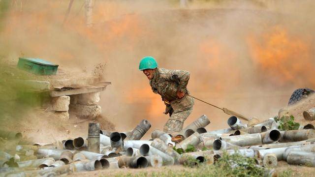 亚阿冲突白热化造成至少230人死亡，双方领导人各执一词互相呛声