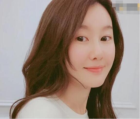婚姻恐惧症？王宝强方否认与冯清结婚 被曝已经结婚生子也是假的？