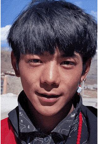 丁真带火理塘 搜索量大涨620% 元旦川西游将大火