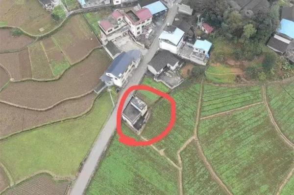 东莞一水库惊现“水鬼”?不见贼人踪迹 真相来了