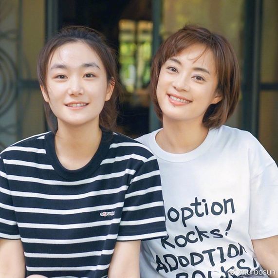 孙俪妹妹首晒北影期末照 肤白貌美气质不输姐姐