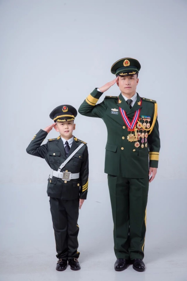 丈夫外出执行任务,妻子却留给他一封“遗书”