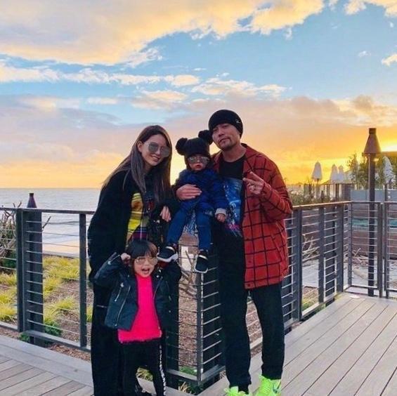 女儿奴!周杰伦为女儿建粉红色城堡,还自称:我也喜欢粉红色