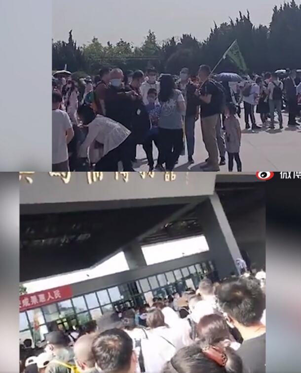 看啥呢？西安兵马俑只见人头不见俑，网友调侃：这人可能比俑还多！