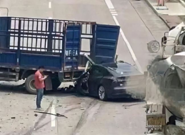 超速明显！韶关特斯拉司机追尾身亡：系退休民警
