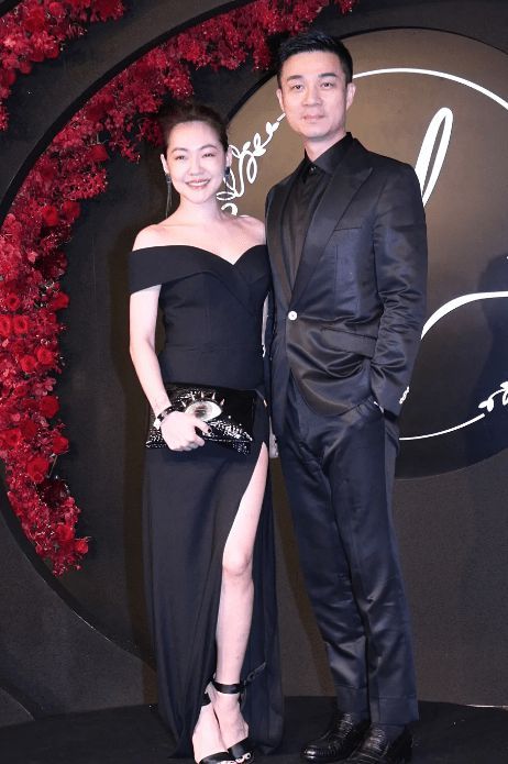 小S晒全家暑假出游照 心情似未受老公夜店搂妹影响