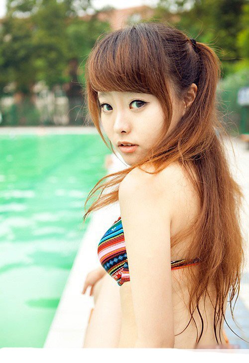 巨乳女神柳侑绮激情比基尼诱惑写真