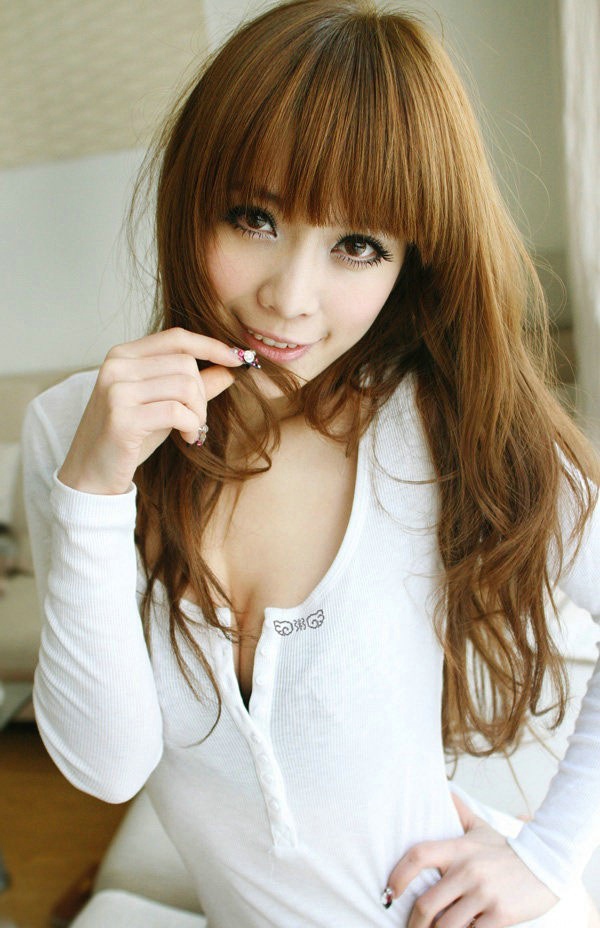性感的美少妇卧室风姿美腿迷人写真