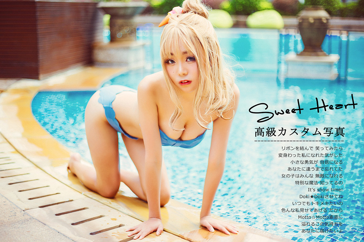 抹胸比基尼好身材金发美女写真