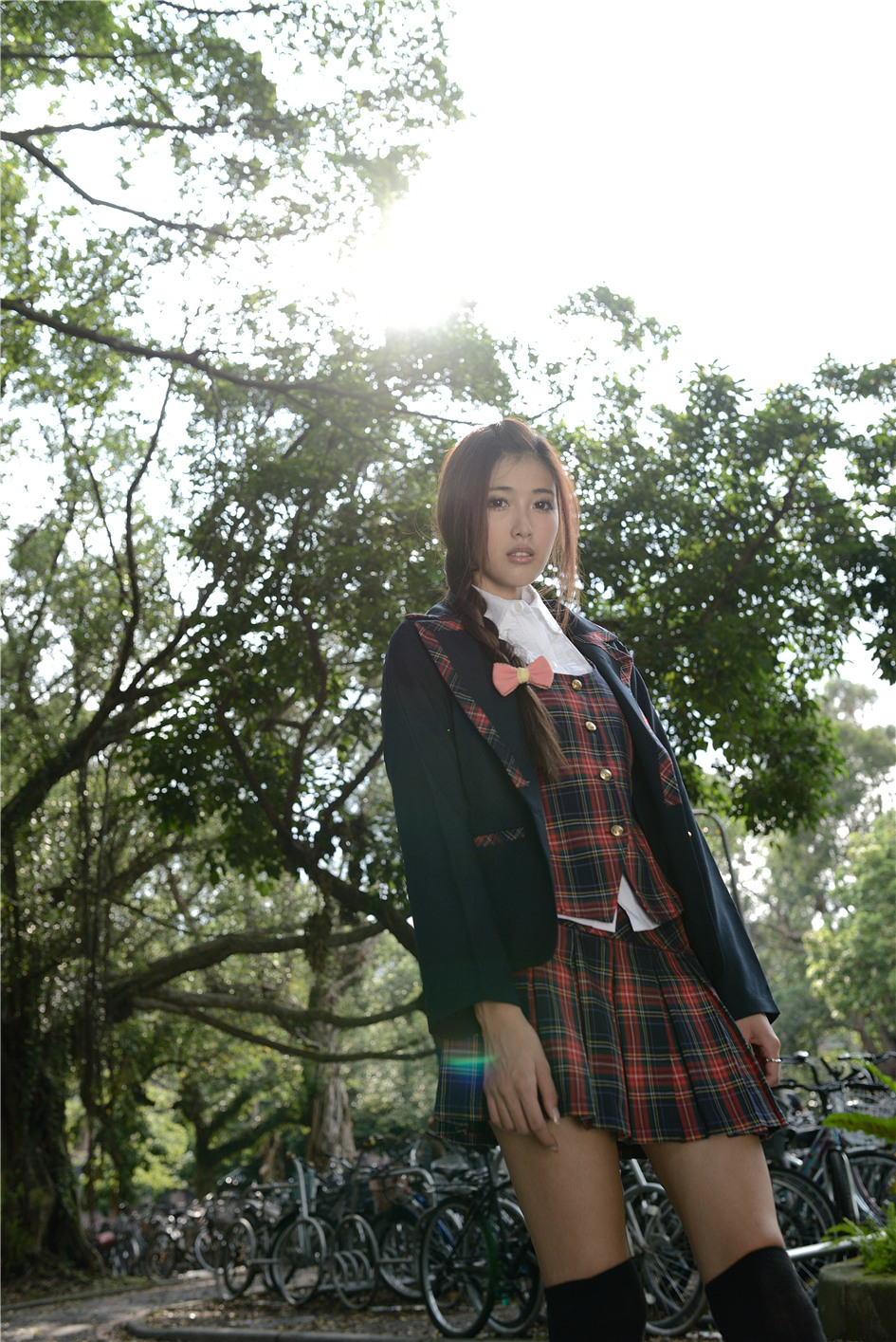 台湾清纯美女Kila晶晶阳光制服校园迷人写真