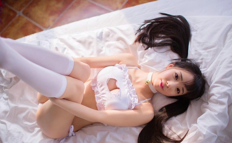 爆乳马尾少女闺房甜美温馨粉嫩诱惑