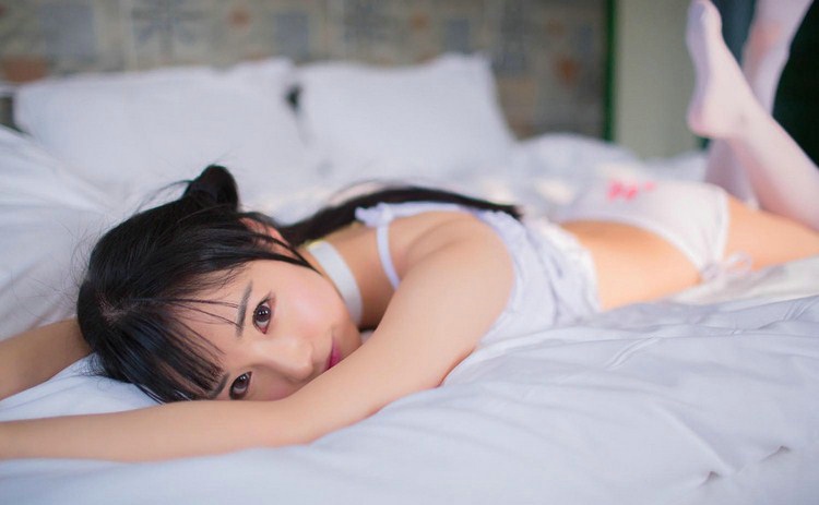 爆乳马尾少女闺房甜美温馨粉嫩诱惑