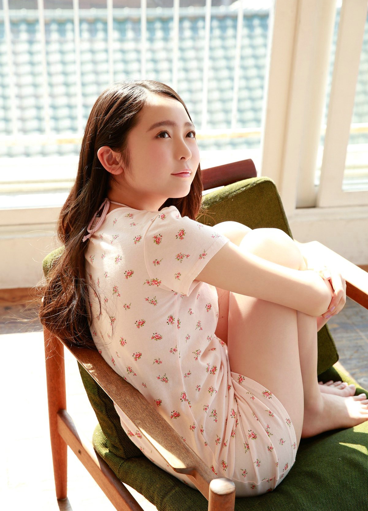 清纯美女阳光私房美胸迷人诱惑写真