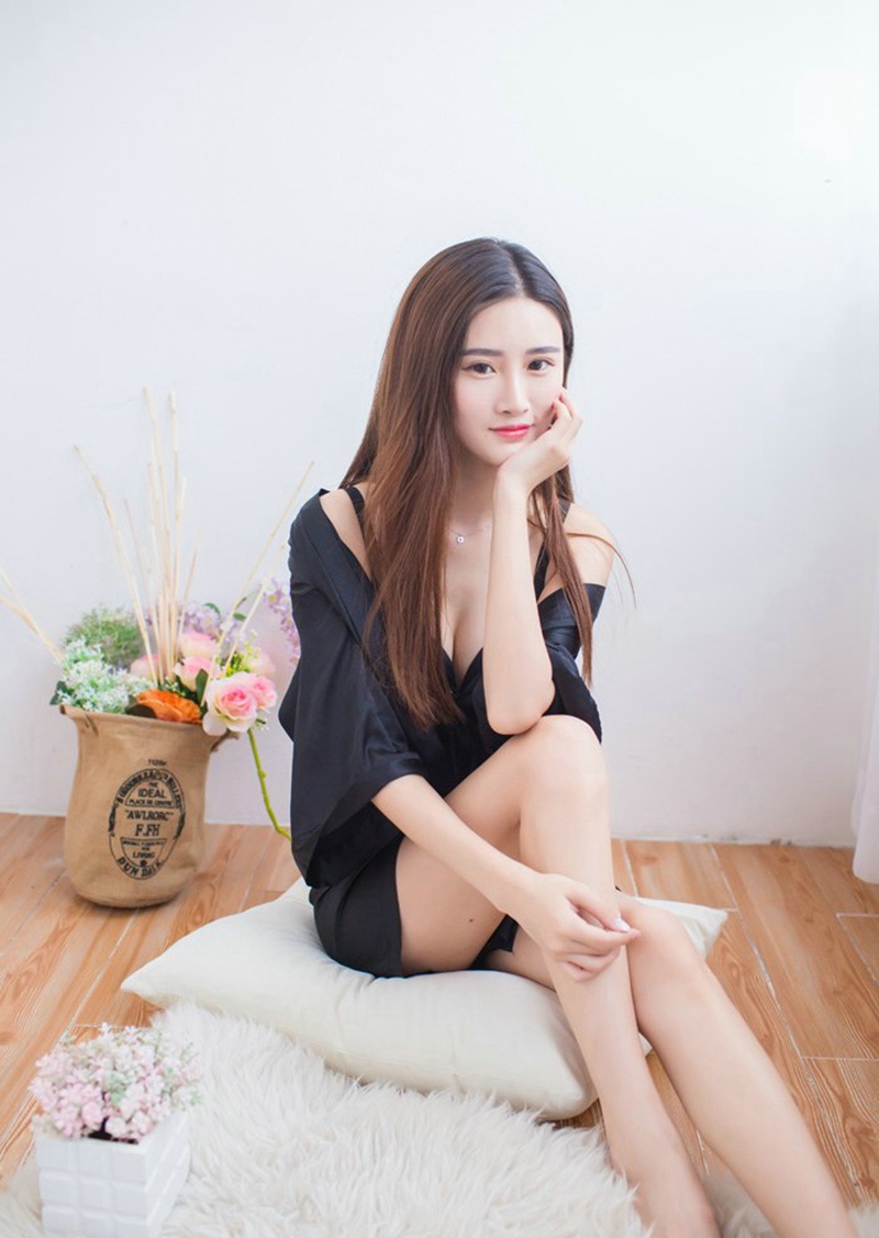 清新美女水灵秀气天生丽质比基尼诱惑写真