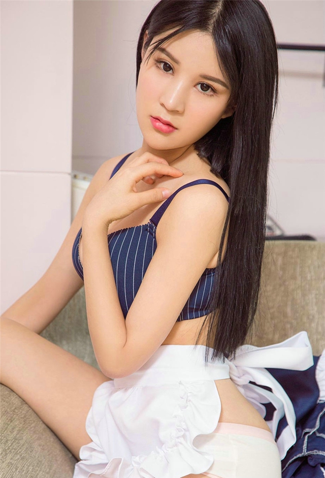 性感胸大清纯美女陈琪可爱女仆装高清写真