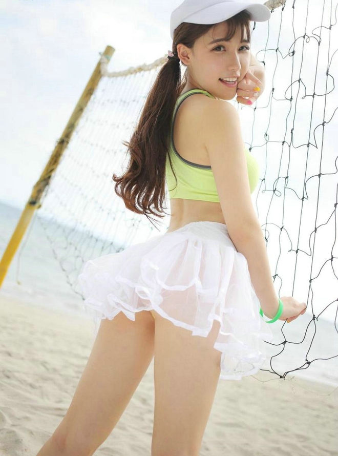 性感美乳翘臀沙滩美女熊吖BOBO妩媚妖娆诱惑写真