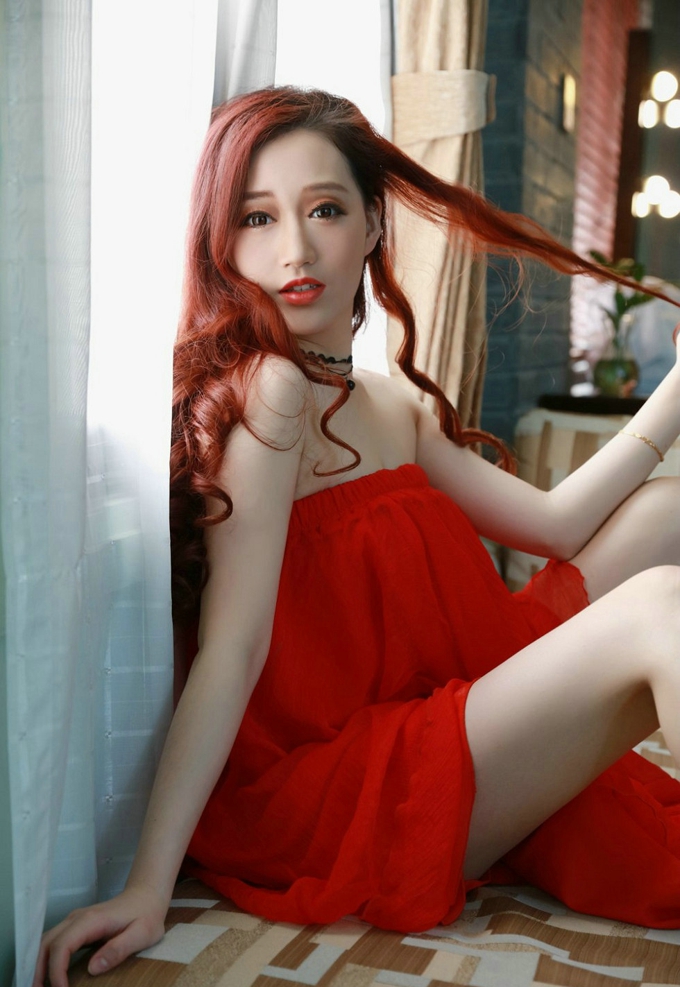 嫩模叶梦轩居家黑色蕾丝内衣秀傲人美胸白嫩翘臀诱惑写真