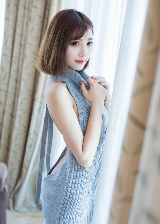 气质开背毛衣真空美乳女神杨晨晨sugar居家私房写真