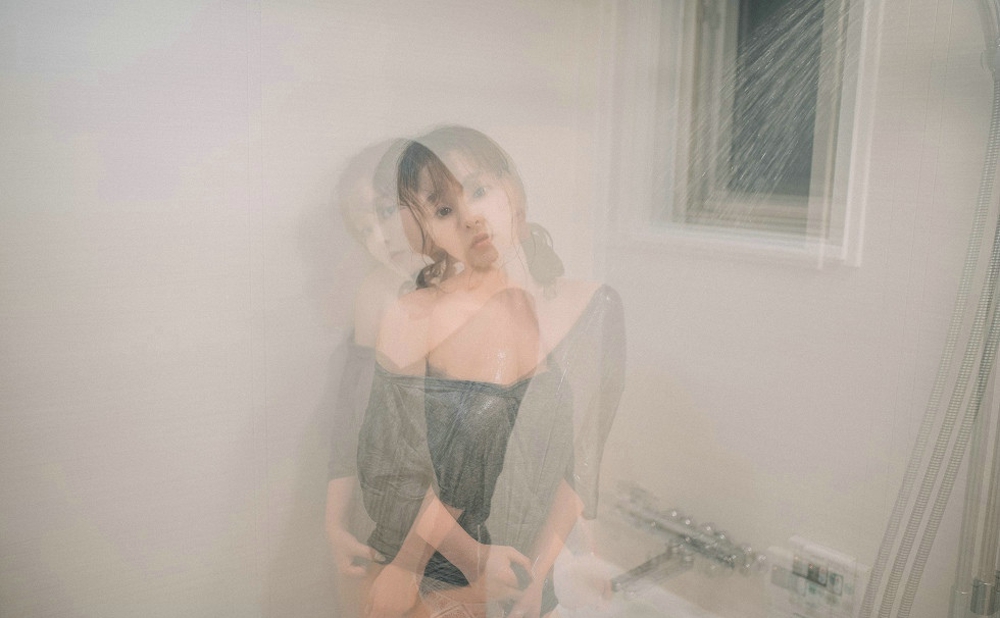 柳侑绮私房浴缸里湿身醉酒少妇诱惑勾魂迷人写真