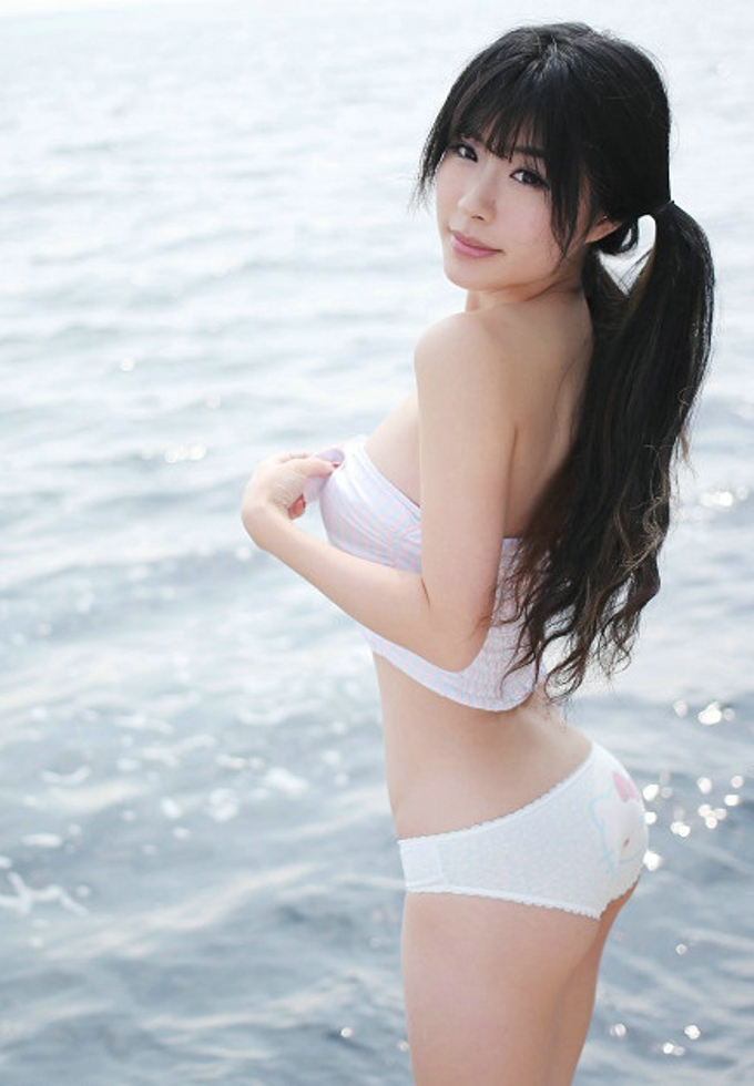 刘雪妮Verna性感小内裤甜美诱人气质撩人姿势写真
