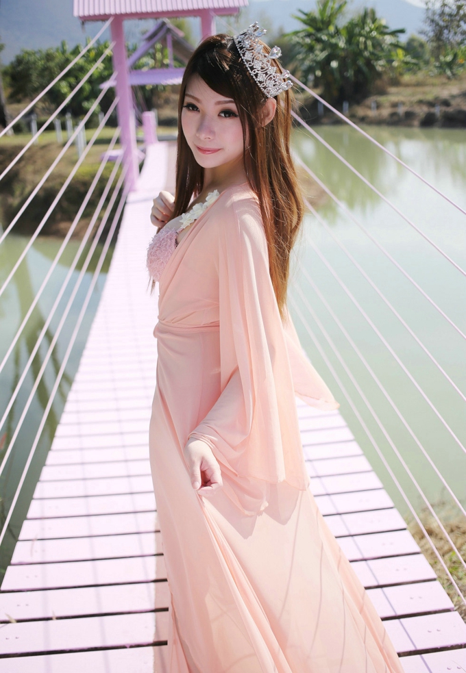 粉色仙女裙诱惑美女MARA醬性感迷人美乳气质养眼私房写真