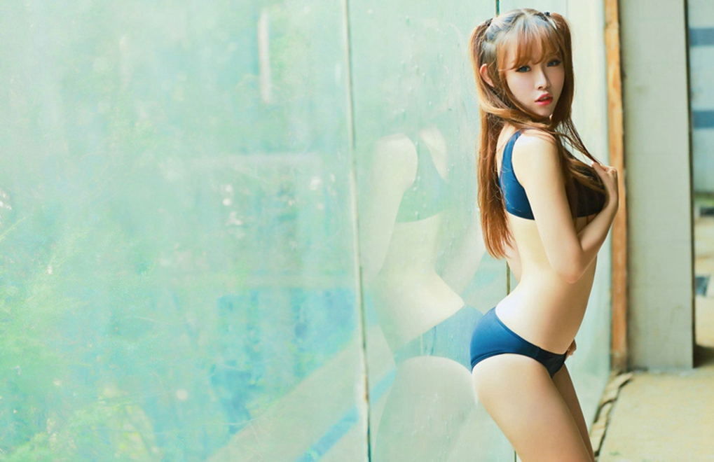 性感火辣娇艳中国比基尼美女妖娆妩媚销魂写真