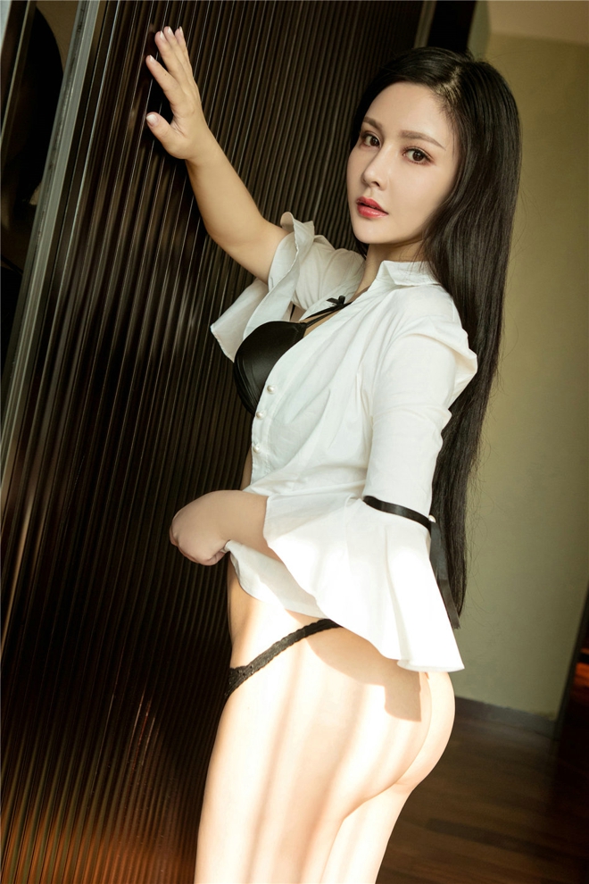 性感火辣娇艳王乔恩ABBY私房大尺度美乳销魂诱惑撩人写真