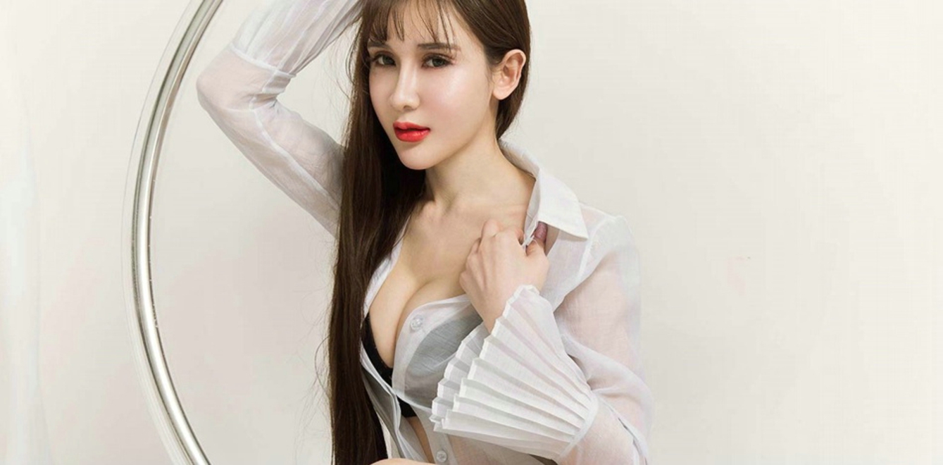 湿身火辣美女阿依努尔瓦娅透视装爆乳浴室性感激情写真