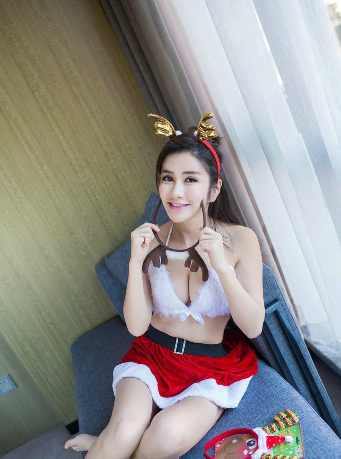 惹火性感艳丽大奶美女私房火辣诱惑写真
