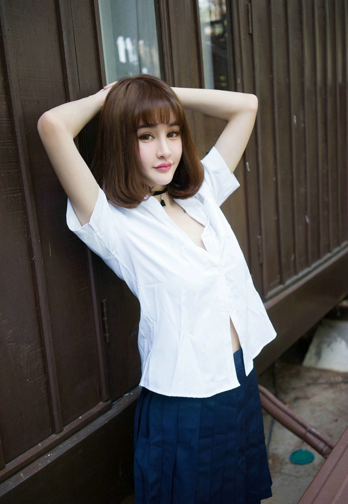 清纯少女Cheryl青树性感气质迷人比基尼内衣美乳诱惑写真