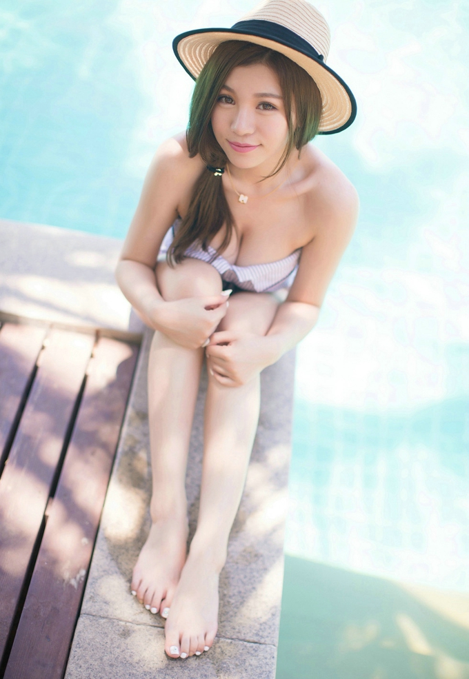 内衣美乳黑丝网袜诱惑朵比dobby写真