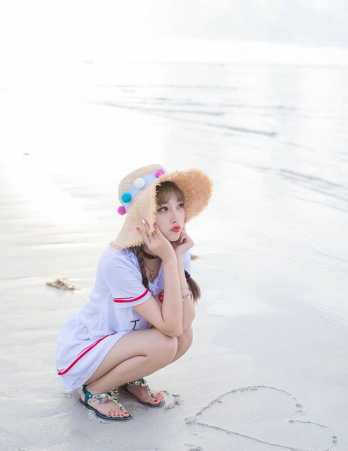 清纯美女杨晨晨sugar海边性感写真