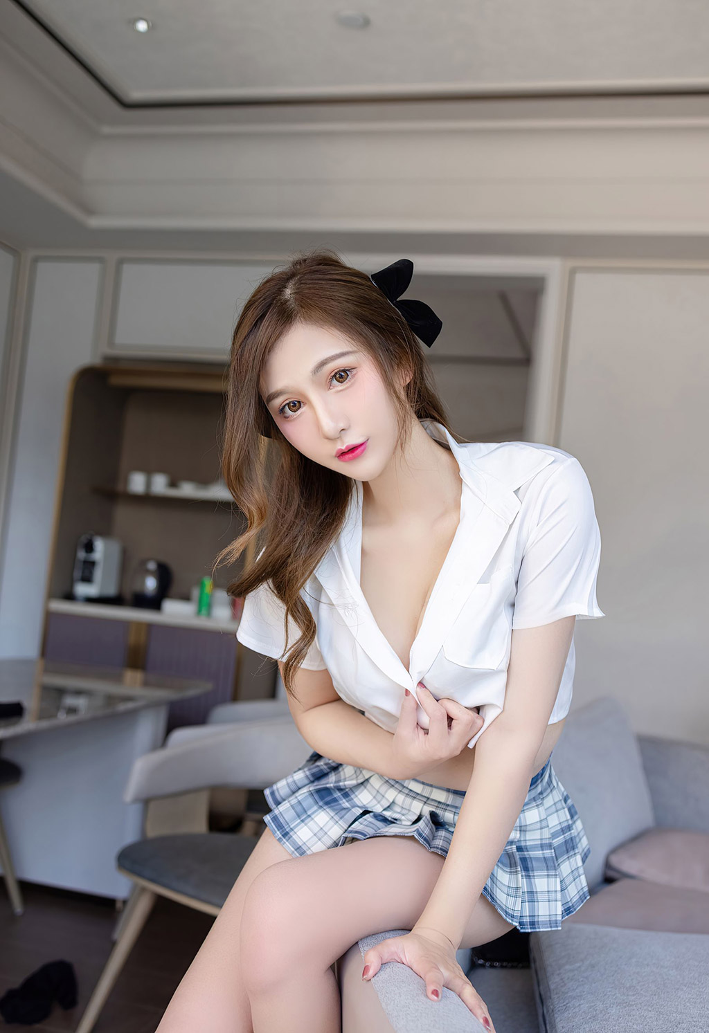 Lavinia肉肉JK制服与筒袜的清纯动人