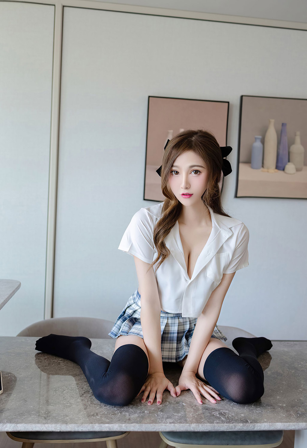 Lavinia肉肉JK制服与筒袜的清纯动人