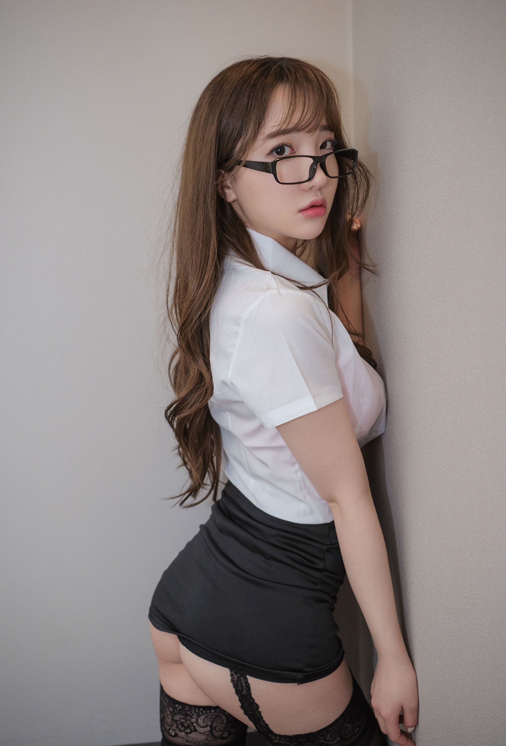 孫樂樂黑丝制服捆绑诱惑