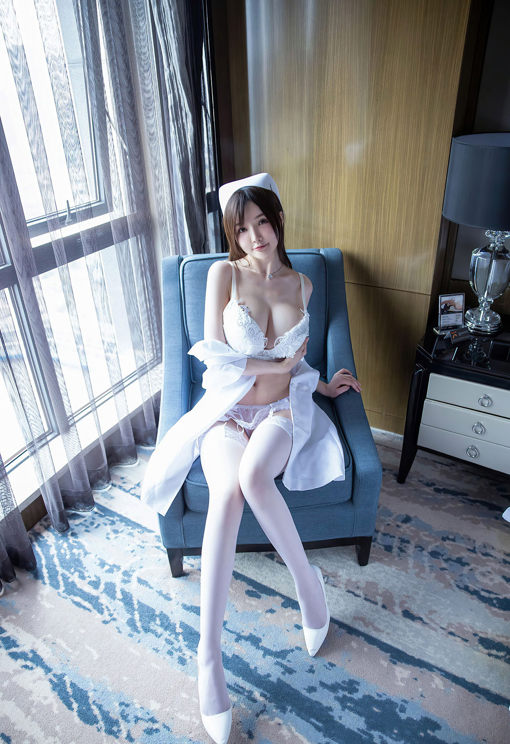 糯美子MINIbabe洁白动人的护士制服主题