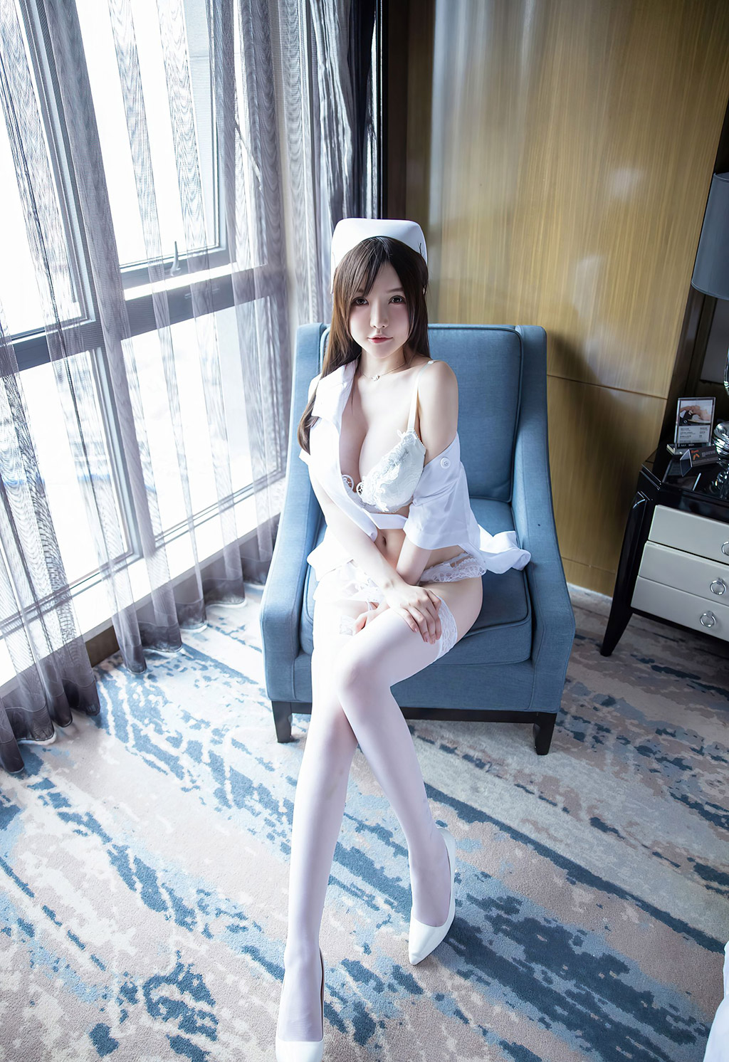 糯美子MINIbabe洁白动人的护士制服主题