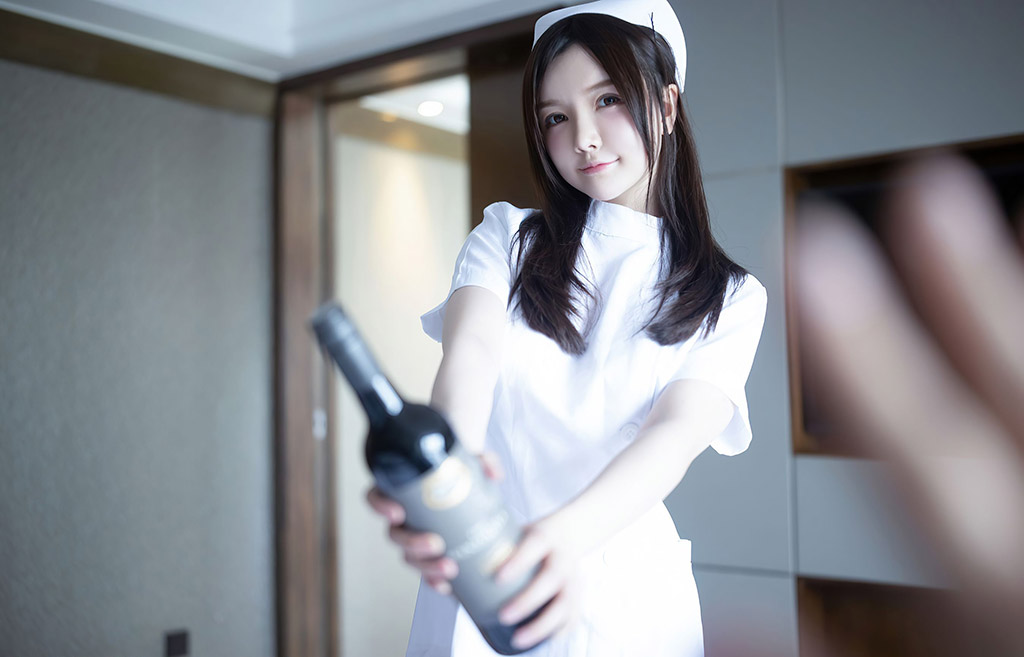 糯美子MINIbabe洁白动人的护士制服主题