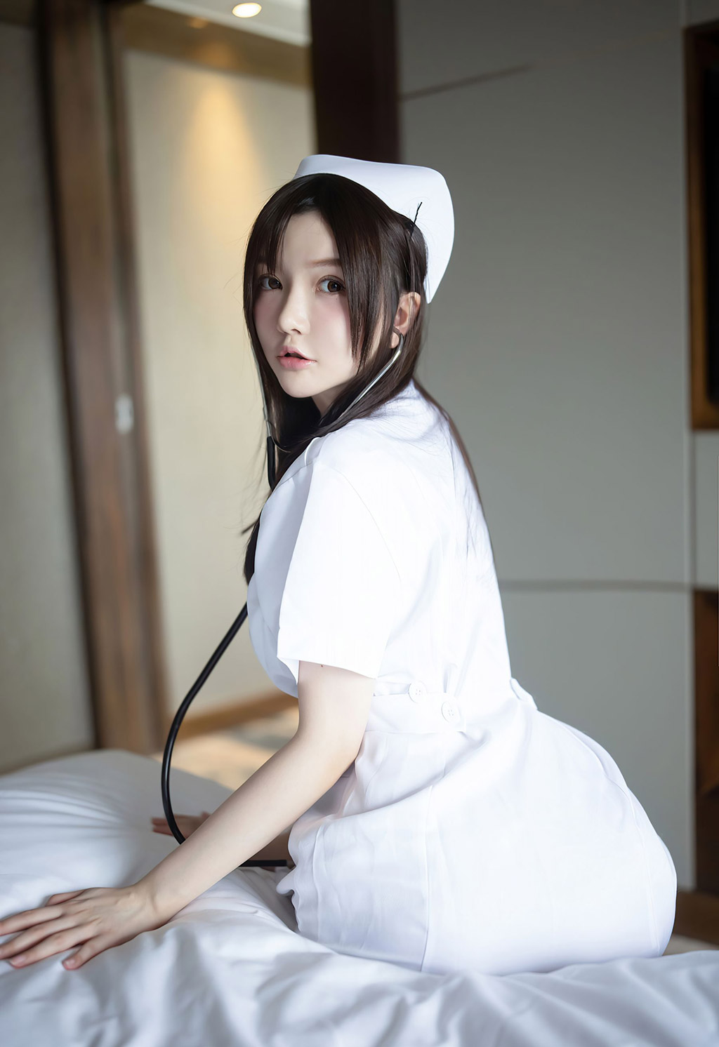 糯美子MINIbabe洁白动人的护士制服主题
