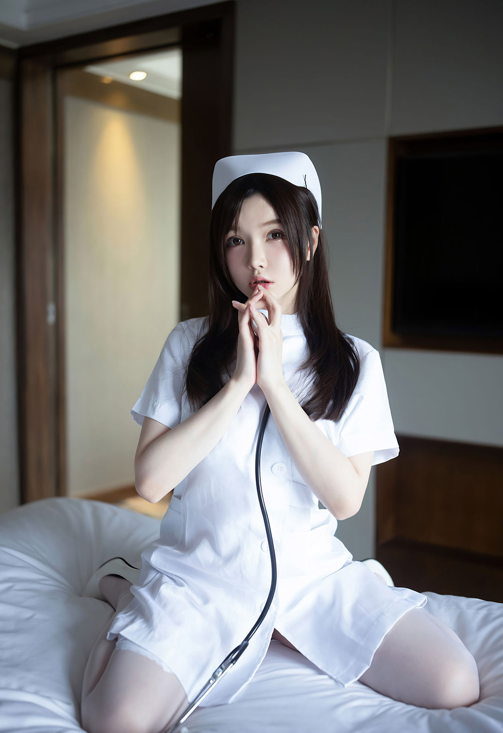 糯美子MINIbabe洁白动人的护士制服主题