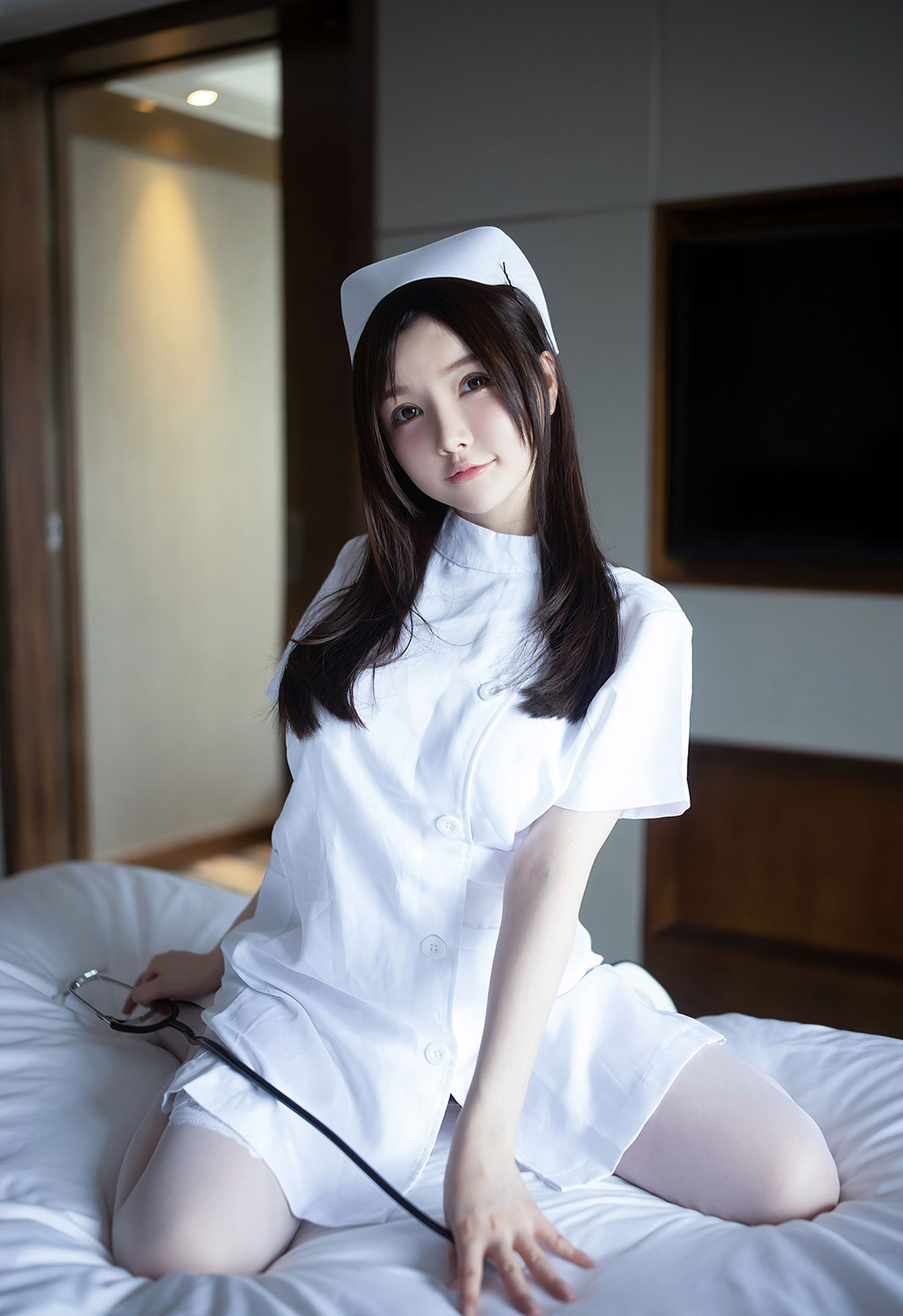 糯美子MINIbabe洁白动人的护士制服主题