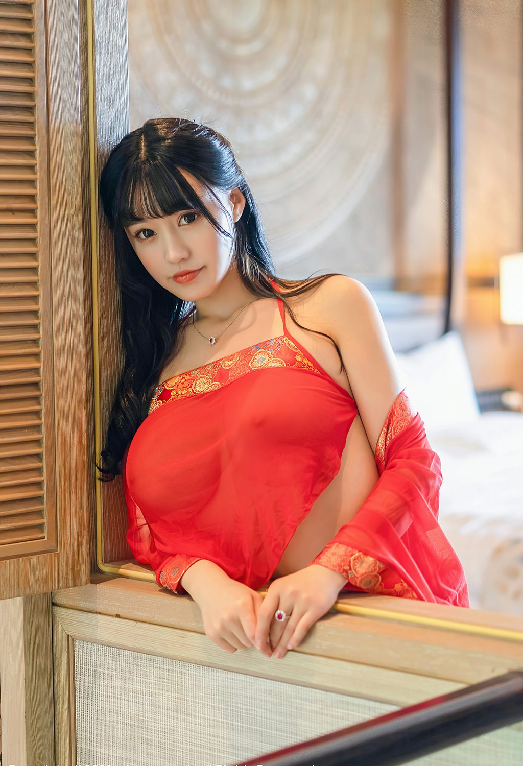朱可儿Flower红色透视汉服加情趣肚兜性感私房写真集