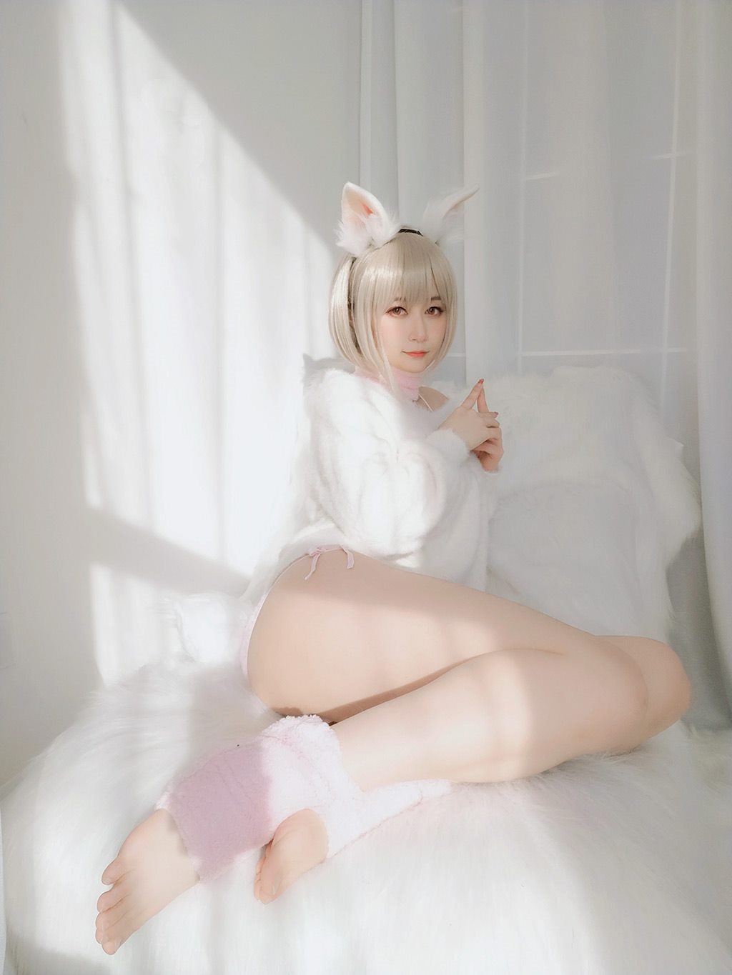 性感少女白银81白色毛衣加粉色内衣性感私房写真集