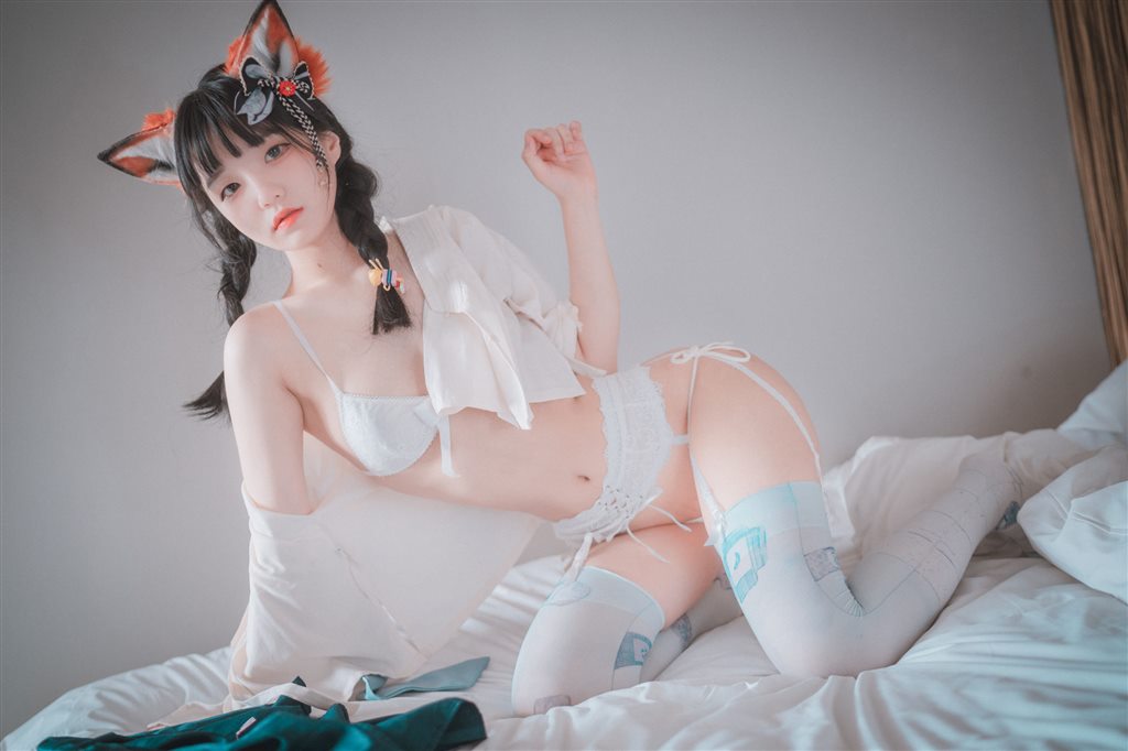 [DJAWA] Jenny - Kitsune in Hanfu 写真套图