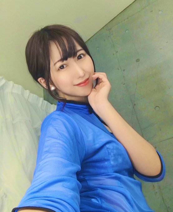 魅惑性感！D罩杯伪人妻大姐姐“滝口里奈”原来是十月出道的那位人妻！