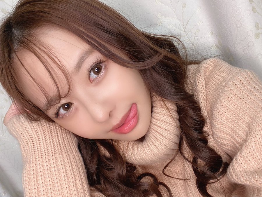 小女人成熟时!E罩杯甜姐儿“栗山莉绪”宣布IDEAPOCKET毕业、明天移籍人妻片商!