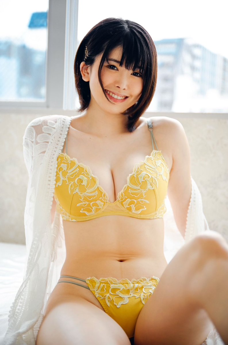 最强!G罩杯170公分女大生“明日见未来”出道!竟是拥有千万点阅的YouTuber!