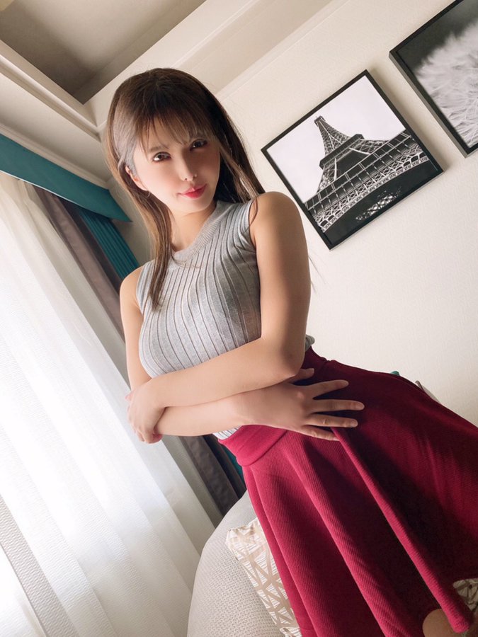 改名复出!H罩杯长腿美女“绿川雅”闪电引退沈寂3个月改名“MIYABI”重生!